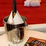 兰佩夏克阿伦那帕阿姆拉酒店 4*