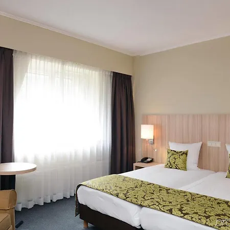 Amrath Lapershoek Arenapark 4*